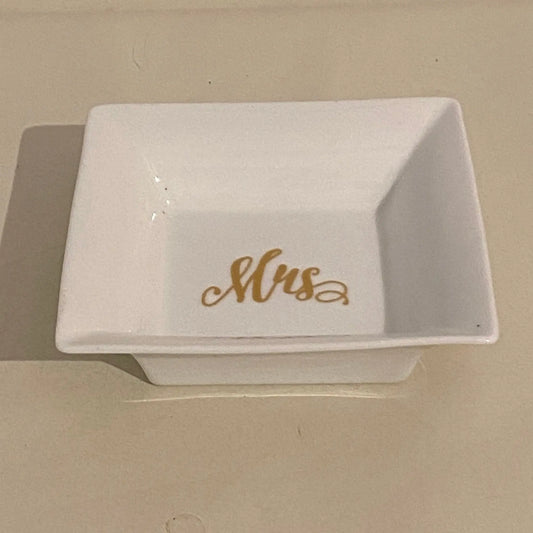 Mrs Ring Dish Faust Heirlooms